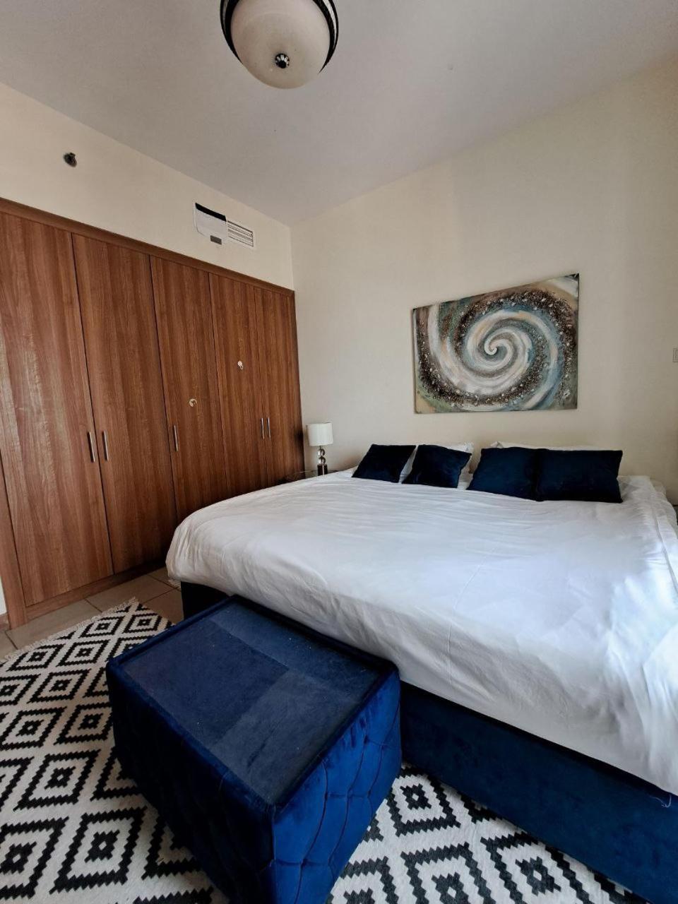 Serenity Paradise 2Br In Marina Дубай Экстерьер фото